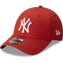 cepice-zaoblena-cervena-nastavitelny-9forty-league-essential-new-york-yankees-mlb-new-era