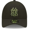 cepice-zaoblena-cerna-snapback-9forty-neon-pack-repreve-new-york-yankees-mlb-new-era