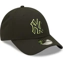 cepice-zaoblena-cerna-snapback-9forty-neon-pack-repreve-new-york-yankees-mlb-new-era