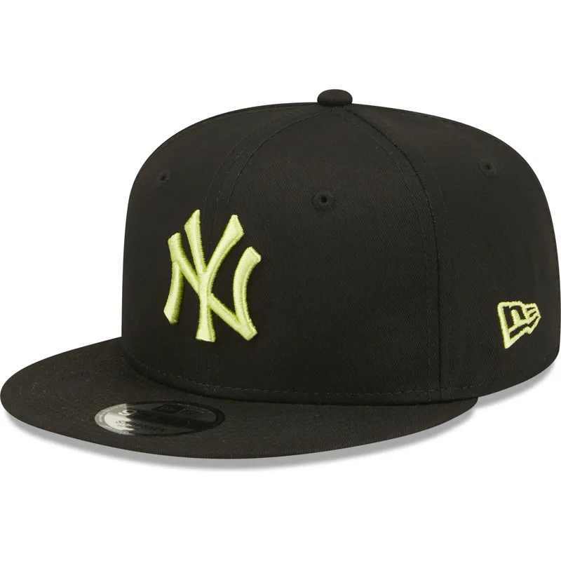 cepice-rovna-cerna-snapback-9fifty-league-essential-new-york-yankees-mlb-new-era