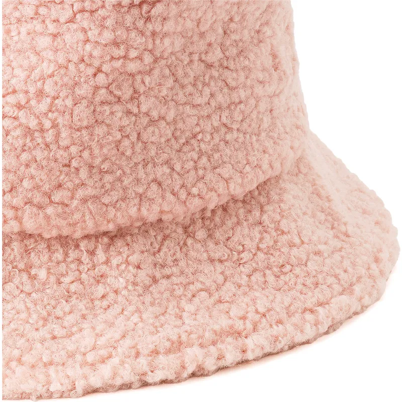 kbeliky-ruzova-core-winter-puma