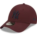 cepice-zaoblena-cervena-nastavitelny-9forty-league-essential-new-york-yankees-mlb-new-era