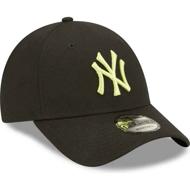cepice-zaoblena-cerna-nastavitelny-9forty-league-essential-new-york-yankees-mlb-new-era