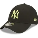 cepice-zaoblena-cerna-nastavitelny-9forty-league-essential-new-york-yankees-mlb-new-era