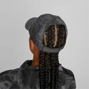 puma-damen-ponytail-verstellbare-schwarze-und-graue-kappe-mit-gebogenem-schirm