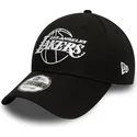 cepice-zaoblena-cerna-nastavitelny-9forty-essential-outline-los-angeles-lakers-nba-new-era