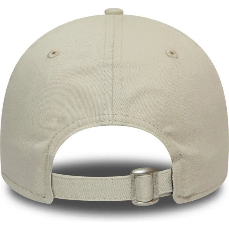 cap-zaoblena-beige-adjustable-strap-negro-9forty-league-essential-new-york-yankees-mlb-new-era