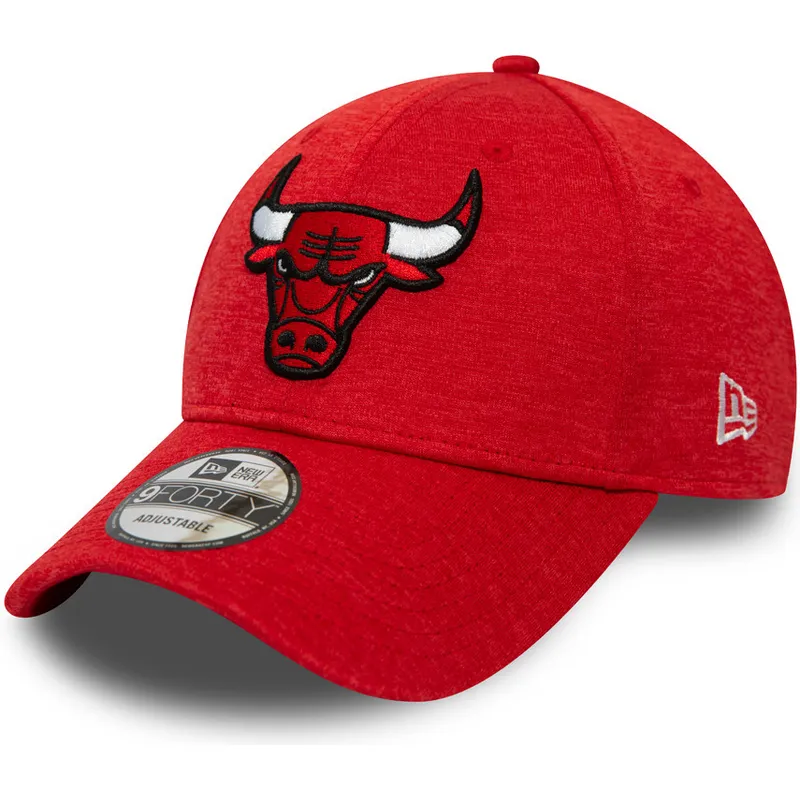 cap-zaoblena-red-adjustable-strap-9forty-shadow-tech-chicago-bulls-nba-new-era
