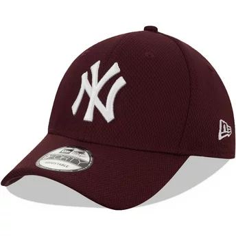 New Era Curved Brim 9FORTY Diamond Era New York Yankees MLB Maroon Adjustable Cap