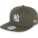 cepice-rovna-zelena-snapback-9fifty-essential-new-york-yankees-mlb-new-era