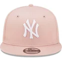 cepice-rovna-ruzova-snapback-9fifty-league-essential-new-york-yankees-mlb-new-era