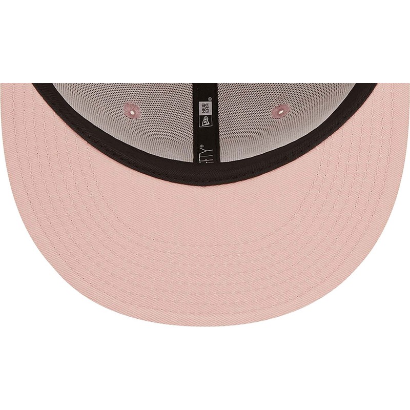 new-era-flat-brim-9fifty-league-essential-new-york-yankees-mlb-pink-snapback-cap