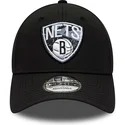 cepice-zaoblena-cerna-nastavitelny-9forty-print-infill-brooklyn-nets-nba-new-era