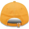 9forty-league-essential-new-york-yankees-mlb-verstellbare-orangefarbene-kappe-mit-gebogenem-schirm-von-new-era