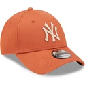 cepice-zaoblena-oranzova-nastavitelny-9forty-league-essential-new-york-yankees-mlb-new-era