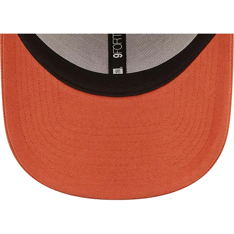 cepice-zaoblena-oranzova-nastavitelny-9forty-league-essential-new-york-yankees-mlb-new-era
