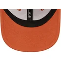 verstellbare-orangefarbene-curved-cap-fur-kleinkinder-mit-beigem-logo-9forty-league-essential-der-new-york-yankees-mlb-von-new-e