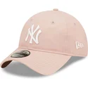 cap-zaoblena-pink-adjustable-strap-9twenty-league-essential-new-york-yankees-mlb-new-era