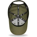 grune-snapback-cap-mit-gebogenem-schirm-und-grunem-logo-9forty-repreve-der-new-york-yankees-mlb-von-new-era