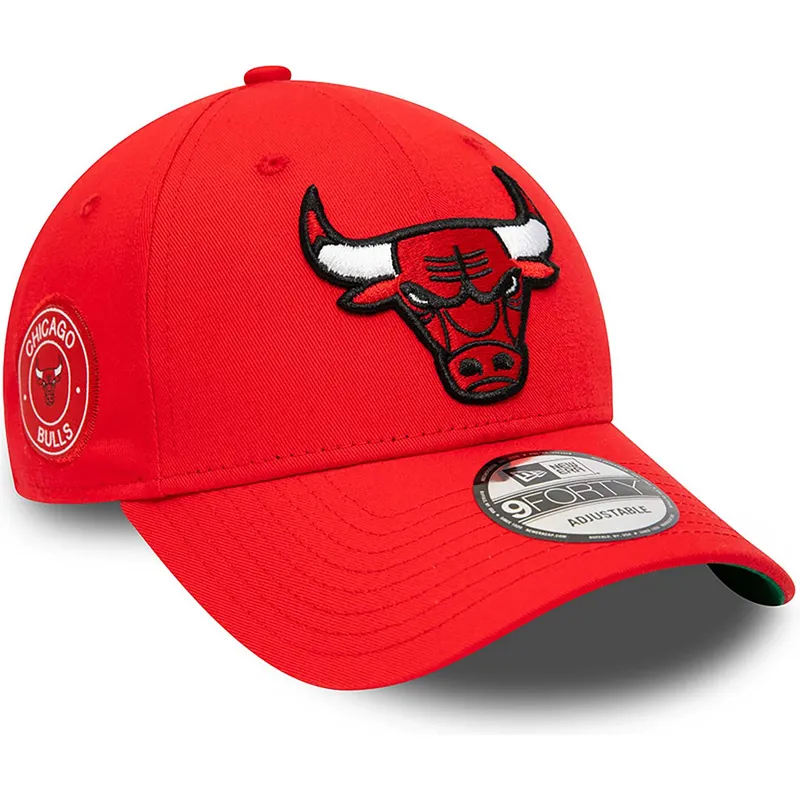 cepice-zaoblena-cervena-nastavitelny-9forty-team-side-patch-chicago-bulls-nba-new-era