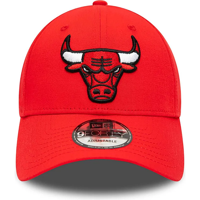 cepice-zaoblena-cervena-nastavitelny-9forty-team-side-patch-chicago-bulls-nba-new-era