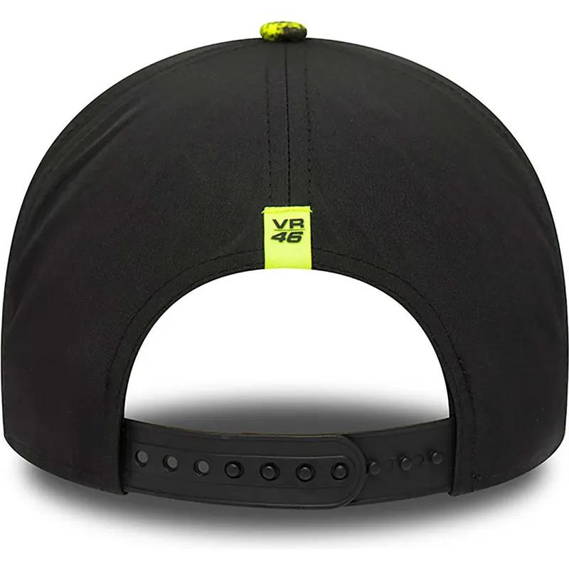 cepice-zaoblena-zluta-snapback-valentino-rossi-vr46-9forty-all-over-print-valentino-rossi-vr46-motogp-new-era cepice-zaoblena-zluta-snapback-valentino-rossi-vr46-9forty-all-over-print-valentino-rossi-vr46-motogp-new-era