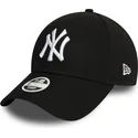 cepice-zaoblena-cerna-nastavitelny-pasek-9forty-essential-new-york-yankees-mlb-new-era