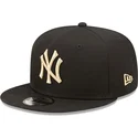 cepice-rovna-cerna-snapback-9fifty-league-essential-new-york-yankees-mlb-new-era