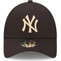 cepice-zaoblena-cerna-nastavitelny-9forty-league-essential-new-york-yankees-mlb-new-era