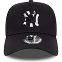 cepice-zaoblena-namornicka-modra-snapback-a-frame-team-camo-infill-new-york-yankees-mlb-new-era