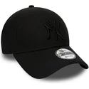 svart-justerbar-kurvad-keps-med-svart-logotyp-9forty-diamond-era-fran-new-york-yankees-mlb-av-new-era