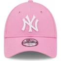 verstellbare-rosa-curved-cap-fur-kinder-9forty-league-essential-der-new-york-yankees-mlb-von-new-era