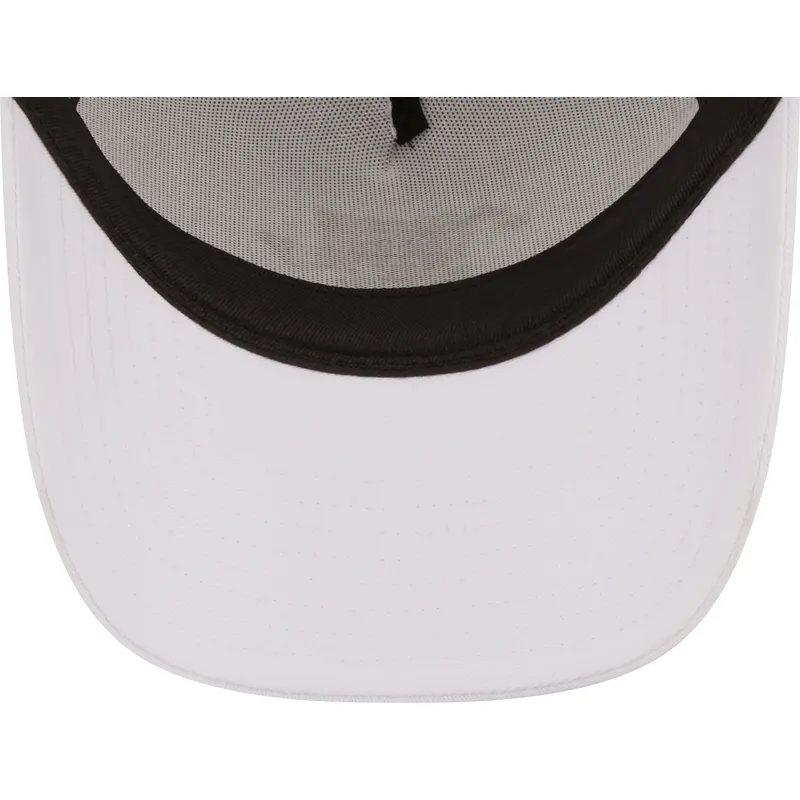 cap-zaoblena-white-snapback-a-frame-bob-esponja-new-era cap-zaoblena-white-snapback-a-frame-bob-esponja-new-era