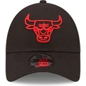 cepice-zaoblena-cerna-nastavitelny-9forty-neon-outline-chicago-bulls-nba-new-era