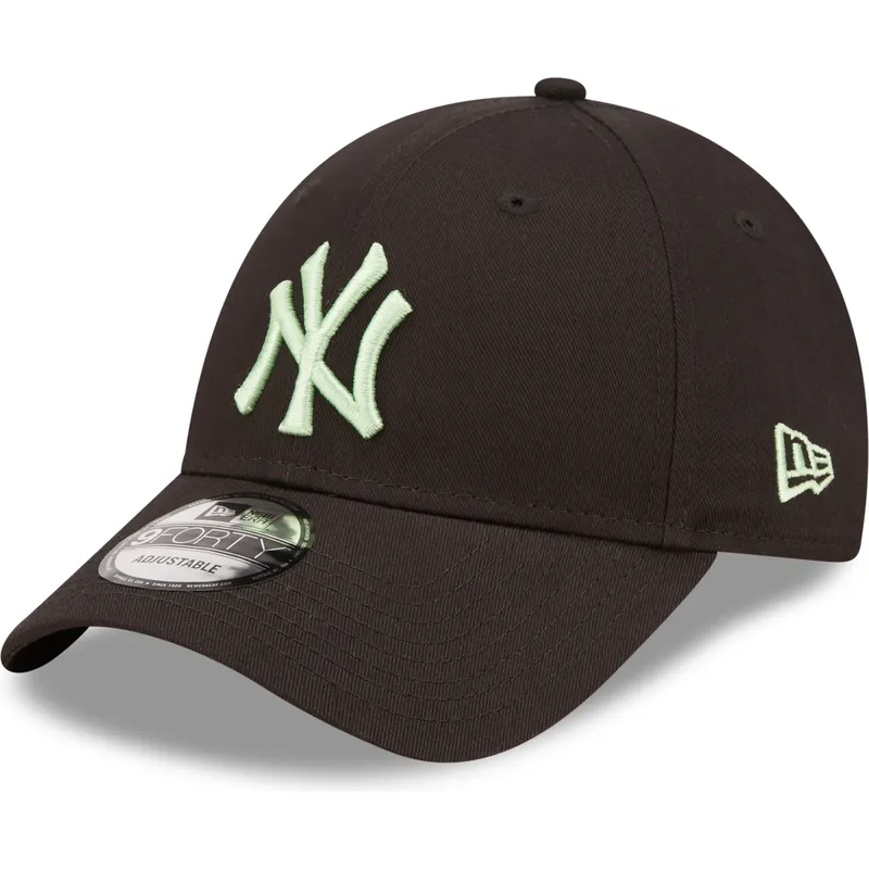cepice-zaoblena-cerna-nastavitelny-9forty-league-essential-new-york-yankees-mlb-new-era cepice-zaoblena-cerna-nastavitelny-9forty-league-essential-new-york-yankees-mlb-new-era