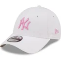 cepice-zaoblena-bila-nastavitelny-rosa-9forty-league-essential-new-york-yankees-mlb-new-era