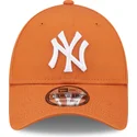 cepice-zaoblena-oranzova-nastavitelny-9forty-league-essential-new-york-yankees-mlb-new-era
