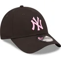 cepice-zaoblena-cerna-nastavitelny-rosa-9forty-league-essential-new-york-yankees-mlb-new-era