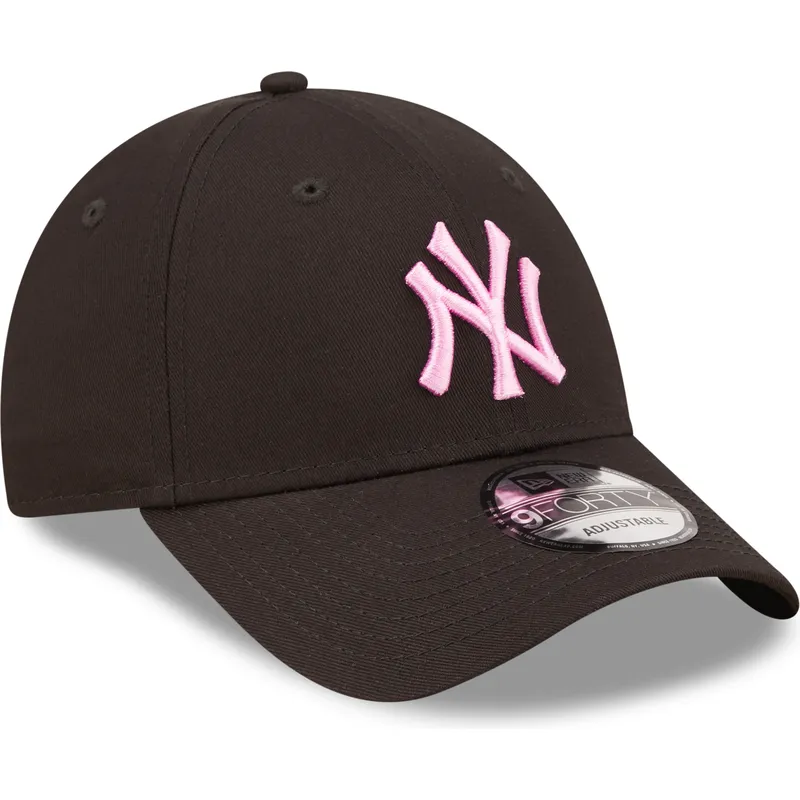 cepice-zaoblena-cerna-nastavitelny-rosa-9forty-league-essential-new-york-yankees-mlb-new-era