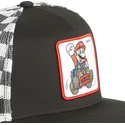 schwarze-und-weisse-trucker-cap-mario-kart-casf-ju1-super-mario-bros-von-capslab