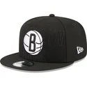 svart-platt-snapback-keps-9fifty-draft-edition-2023-brooklyn-nets-nba-fran-new-era