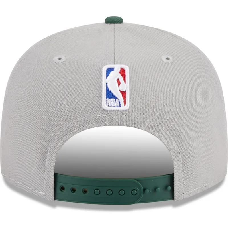 graue-und-grune-flatcap-snapback-9fifty-draft-edition-2023-der-milwaukee-bucks-nba-von-new-era