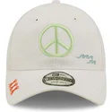 cepice-zaoblena-bila-nastavitelny-9twenty-washed-graphic-new-era