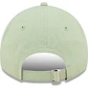 verstellbare-hellgrune-kappe-mit-gebogenem-schirm-und-grunem-9twenty-mini-logo-der-new-york-yankees-mlb-von-new-era