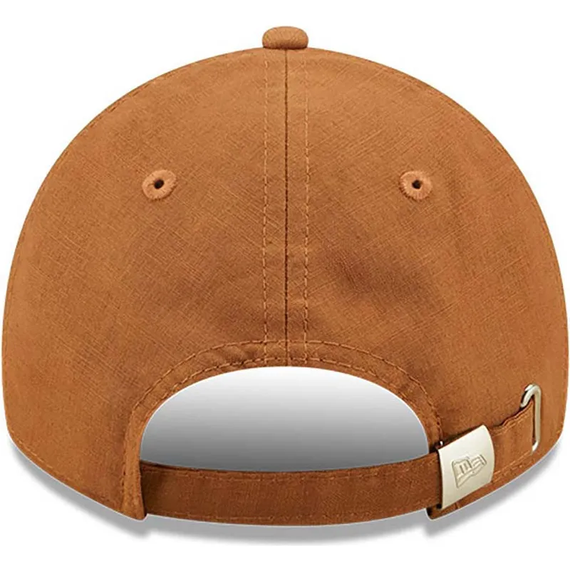 cepice-zaoblena-hneda-nastavitelny-9twenty-linen-new-era