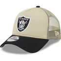 beige-und-schwarze-9forty-a-frame-all-day-trucker-kappe-der-las-vegas-raiders-nfl-von-new-era