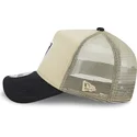 beige-und-schwarze-9forty-a-frame-all-day-trucker-kappe-der-las-vegas-raiders-nfl-von-new-era