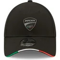schwarze-verstellbare-9forty-repreve-flag-sandwich-kappe-von-ducati-motor-motogp-von-new-era