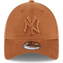 cepice-zaoblena-hneda-nastavitelny-9forty-cord-new-york-yankees-mlb-new-era
