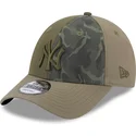 cepice-zaoblena-zelena-nastavitelny-9forty-multi-texture-new-york-yankees-mlb-new-era